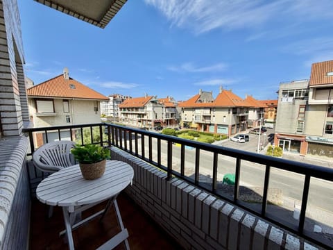 Balcony/Terrace, City view