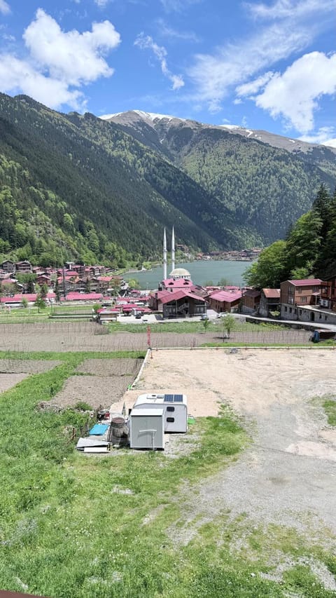 Nearby landmark, Spring, Day, Natural landscape, Mountain view