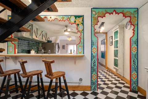 Decorative detail, Seating area, Dining area, kitchen
