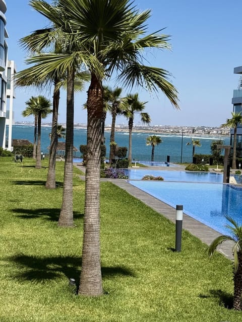 Garden, Swimming pool