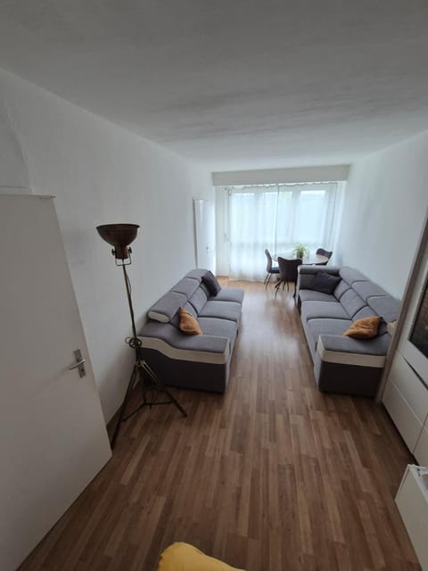 Living room, Photo of the whole room, Seating area, Dining area, Bedroom