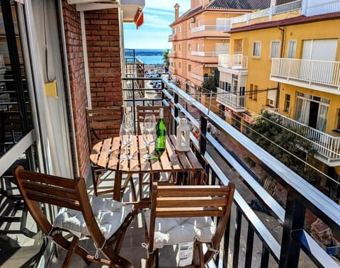 View (from property/room), Balcony/Terrace, City view