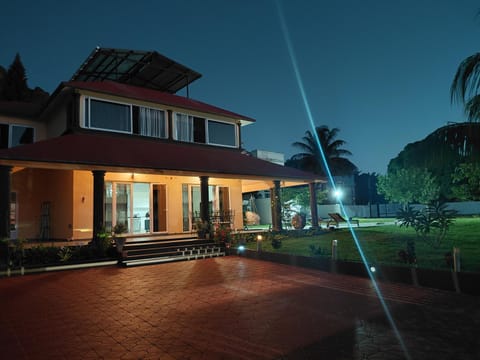 Property building, Night