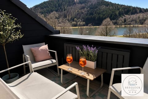 Spring, Natural landscape, View (from property/room), Balcony/Terrace, Lake view, Mountain view