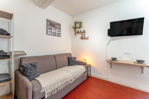Property building, Living room