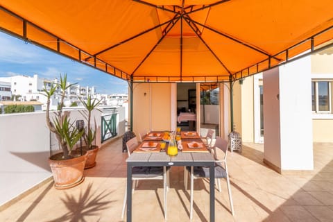 Balcony/Terrace, Dining area