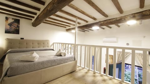 Bed, View (from property/room), Living room, Photo of the whole room, Bedroom, towels, towels, wardrobe, air conditioner