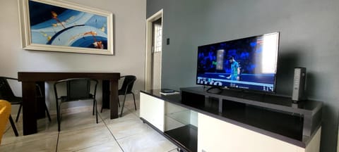 Communal lounge/ TV room, TV and multimedia