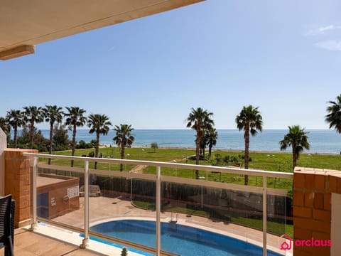 Balcony/Terrace, Sea view, Swimming pool