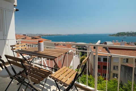 View (from property/room), Balcony/Terrace, Sea view