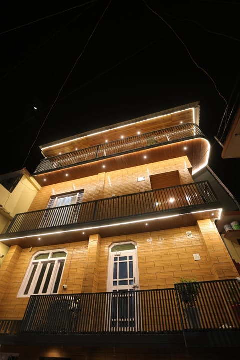 Property building, Night