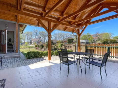 Property building, Facade/entrance, View (from property/room), Balcony/Terrace, Balcony/Terrace