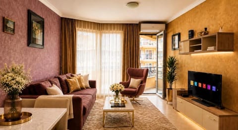 Library, Living room