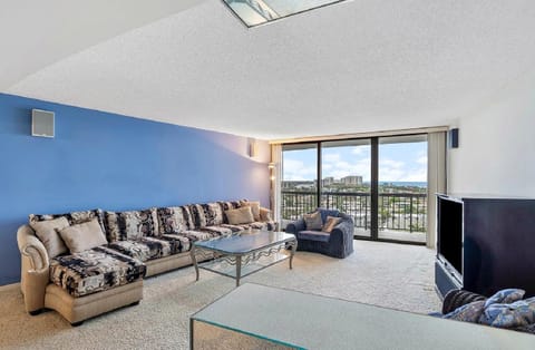 TV and multimedia, Balcony/Terrace, Living room, Seating area