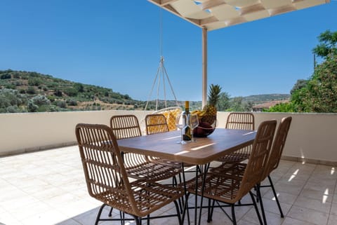 Patio, Natural landscape, View (from property/room), Balcony/Terrace, Mountain view