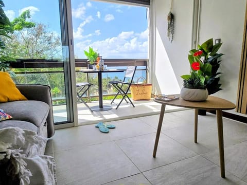 View (from property/room), Balcony/Terrace, Dining area