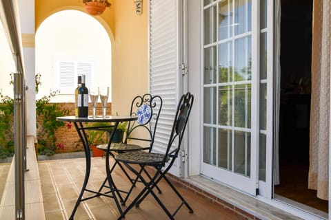 Patio, Balcony/Terrace, Seating area