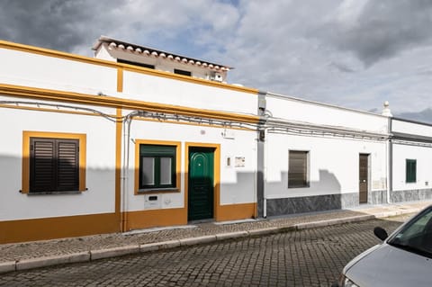 Property building, Street view