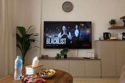Communal lounge/ TV room, TV and multimedia, Evening entertainment