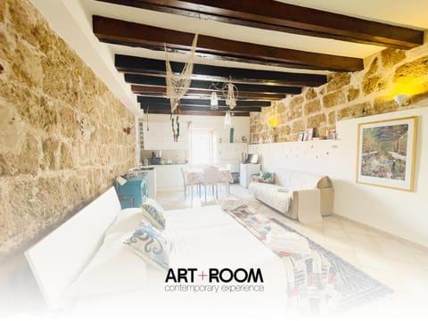 Bed, Kitchen or kitchenette, Living room, Seating area, Bedroom, kitchen