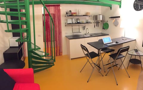 Living room, Dining area
