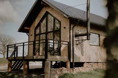 Property building, Facade/entrance, Balcony/Terrace