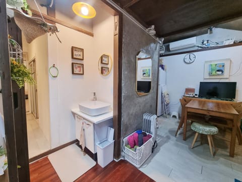 Photo of the whole room