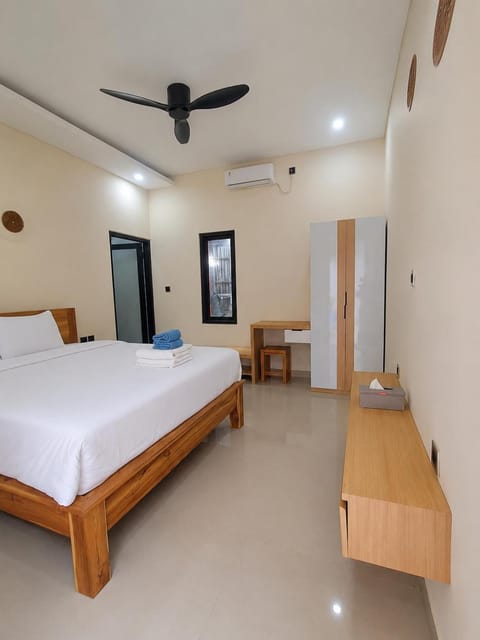 Bed, Bedroom, air conditioner