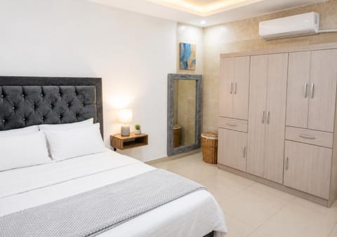 Bed, Photo of the whole room, Bedroom, towels, wardrobe