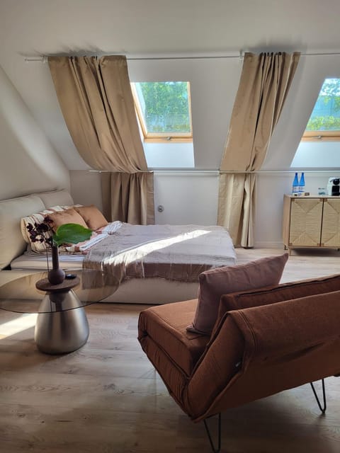 Living room, Bedroom