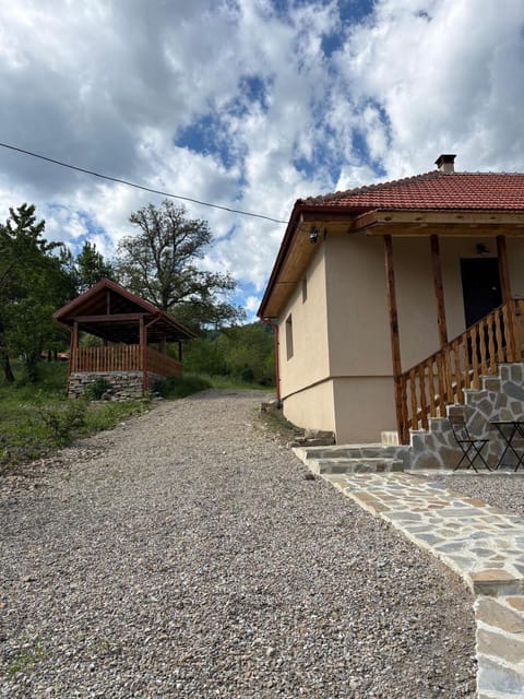 Property building, Day