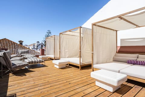 View (from property/room), Balcony/Terrace, Seating area, sunbed