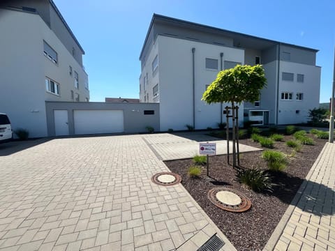 Property building, Facade/entrance, Spring, Day, Garden view, Parking