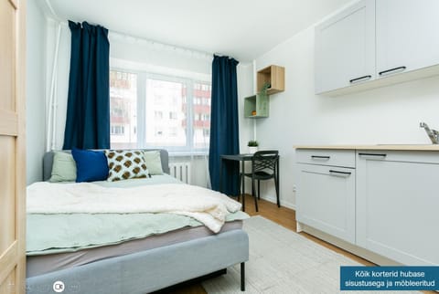 Bed, Kitchen or kitchenette