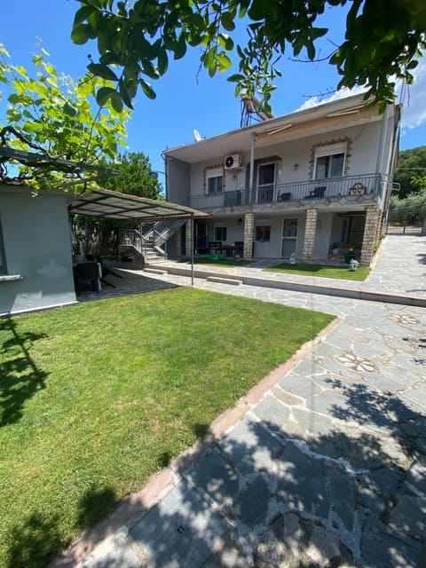 Garden, Balcony/Terrace