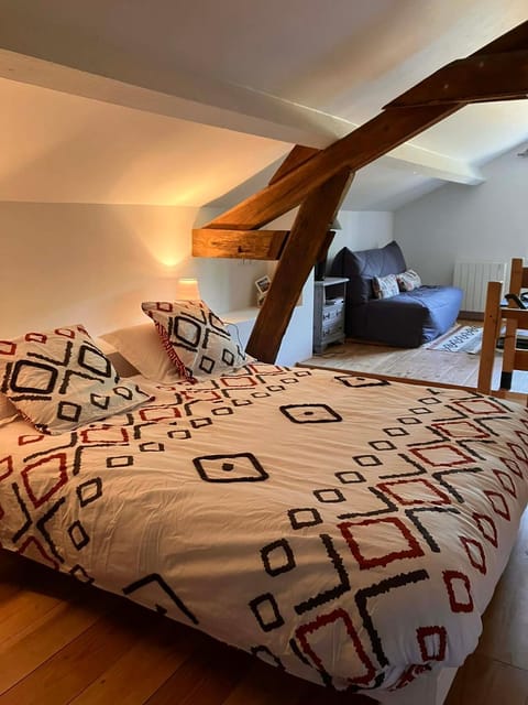 Bed, Bedroom