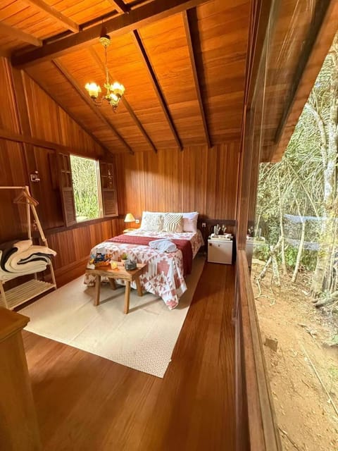 Bed, Photo of the whole room, Bedroom, locker, minibar