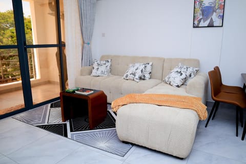 Living room, Seating area, Evening entertainment