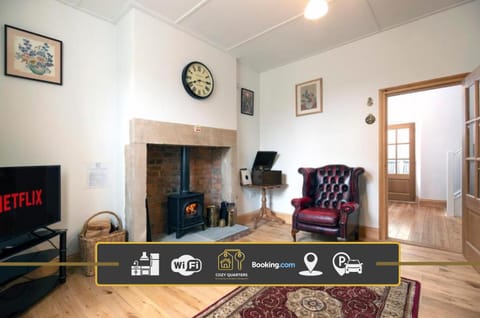 Living room, fireplace