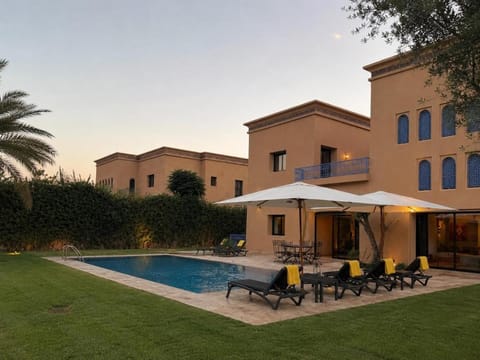 Garden, Swimming pool