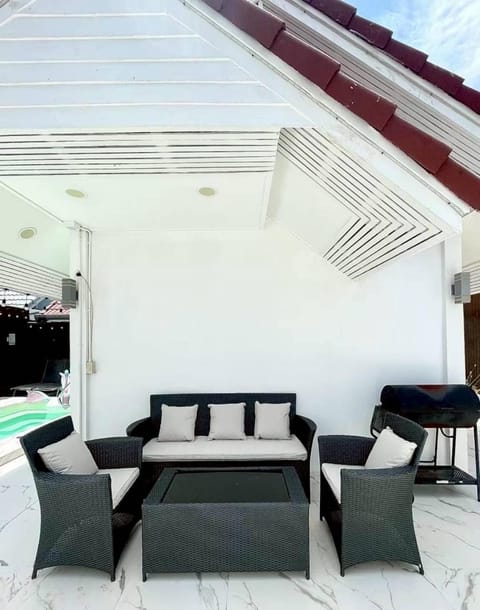 Day, Living room, sunbed
