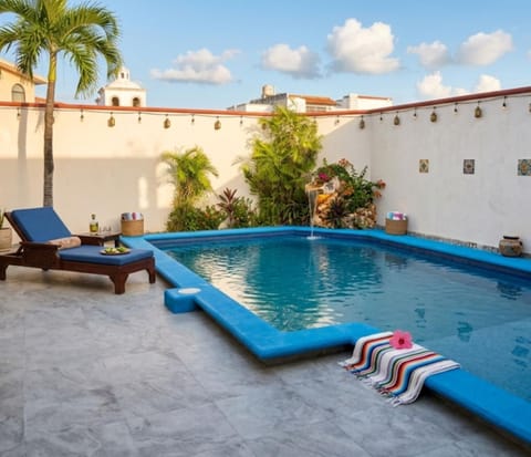 Swimming pool