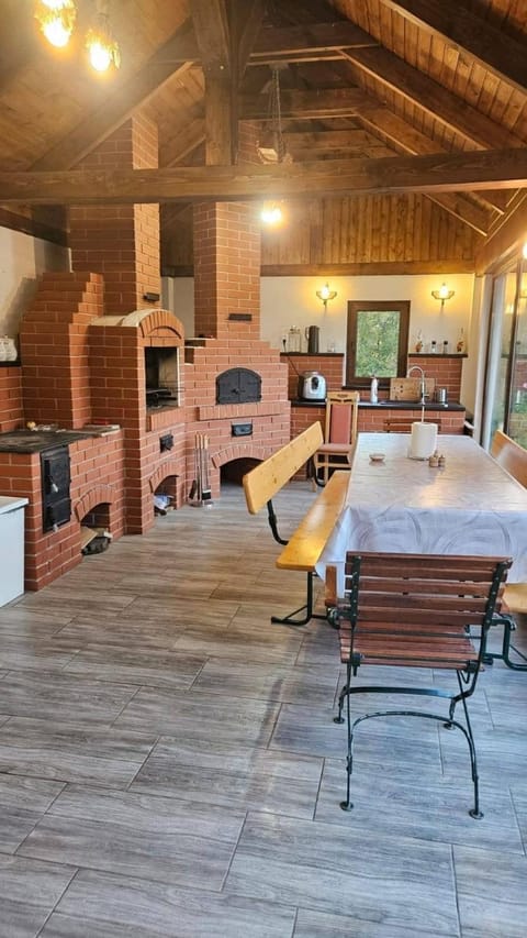 Kitchen or kitchenette, Living room, Dining area