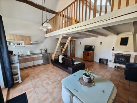 TV and multimedia, Living room, stove