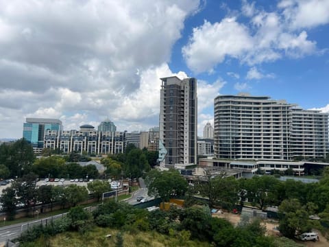 City view, Location
