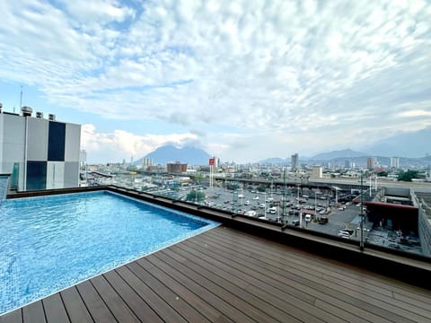 Swimming pool, Swimming pool