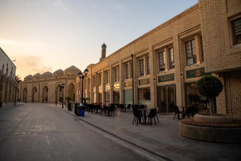 Day, Location