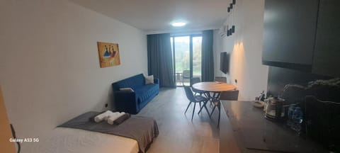 Seating area, Dining area, Bedroom