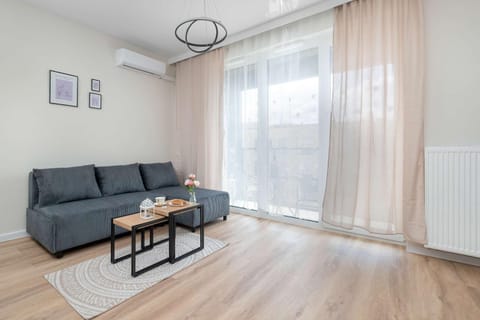 Living room, Seating area, internet