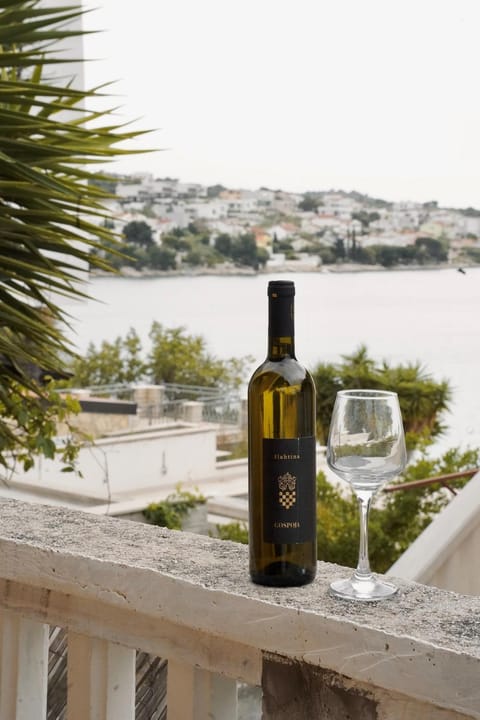 Day, Natural landscape, View (from property/room), Sea view, Alcoholic drinks